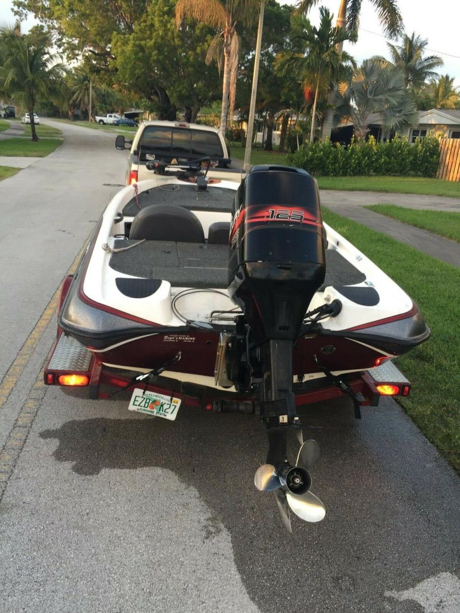 Cost to Transport a 1999 Triton Tr17 Bass Boat to Daytona Beach Shores