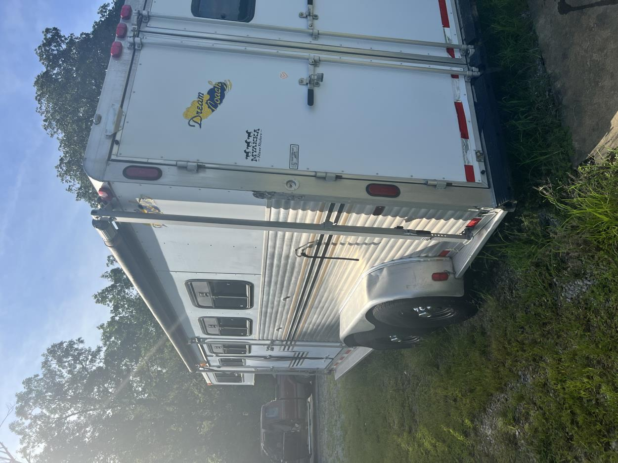Transport a Horse trailers gooseneck to Fayetteville uShip
