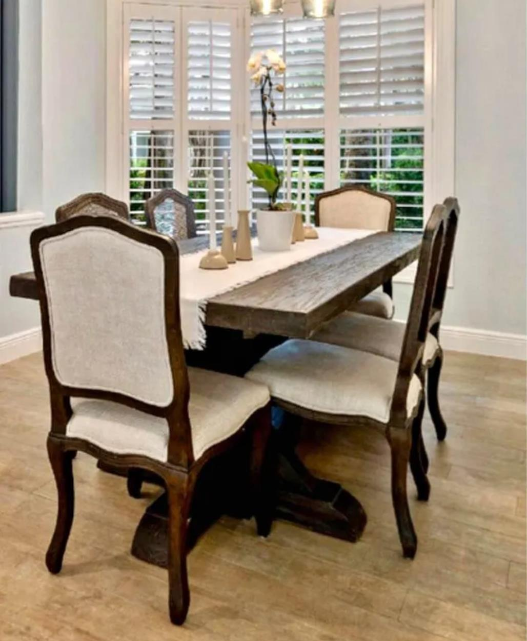 Transport My Dining table and 8 side chairs to Kennesaw uShip