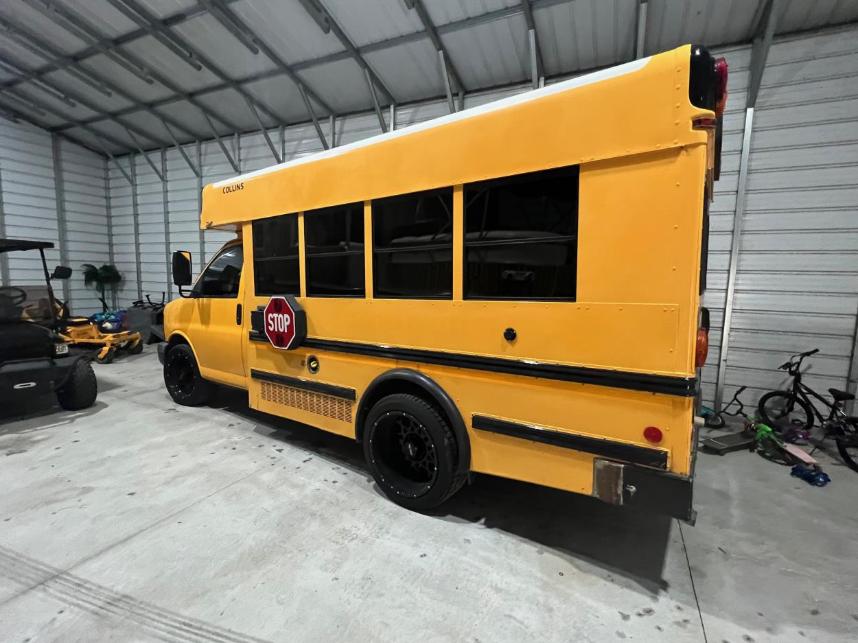 Cost to Transport a 2 Short Buses for Transport FLIXIBLE DATES to Jupiter uShip