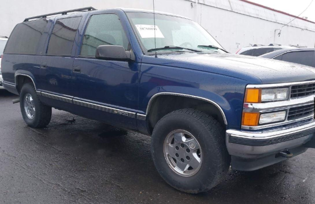 Move My 1997 Chevy Suburban inop/rolls with no damage to Medford uShip