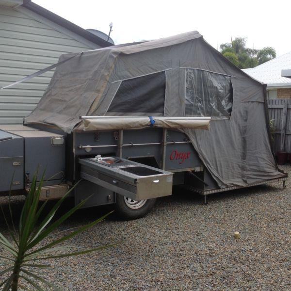 Ship My 2006 PIONEER ONYX CAMPER TRAILER to Melbourne uShip