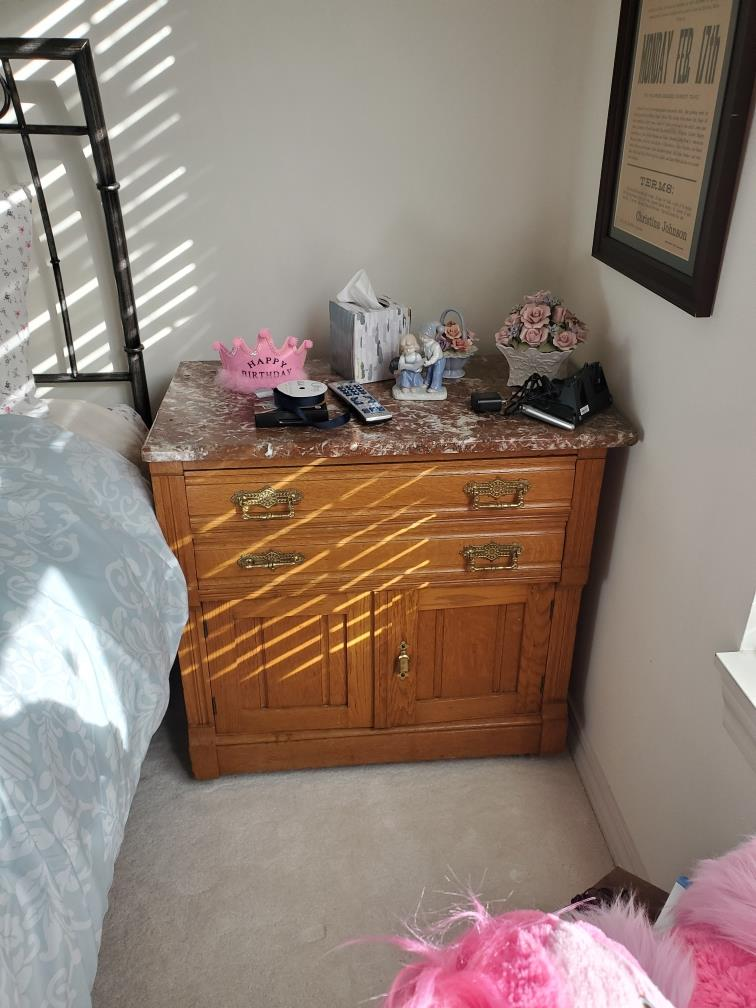 Ship a Hand Me Down Furniture 3 Pieces and 2 boxes to Wesley Chapel