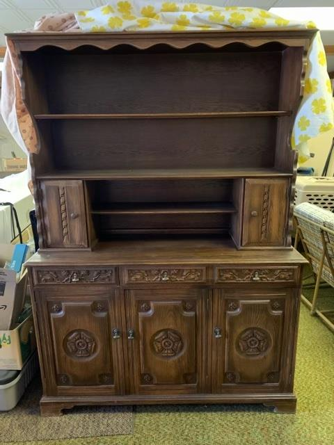 Ship a Antique Feudal Oak Buffet to Suffolk | uShip