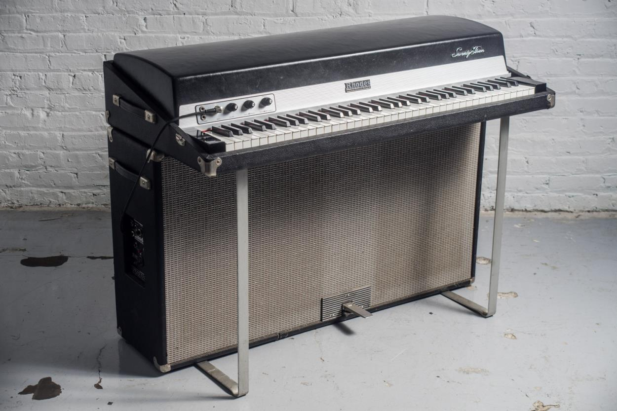 Deliver a Electric Piano with Amplifier (Fender Rhodes) to Agoura Hills