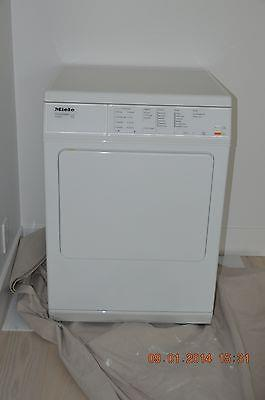 Cost to Transport a MIELE T8003 DRYER to Detroit | uShip