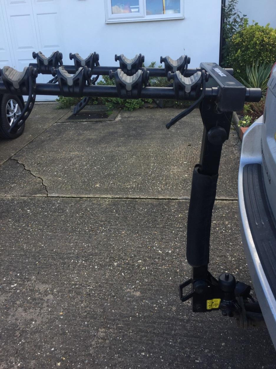 Move My Rhino Rack tow ball mount bike rack to Bath uShip