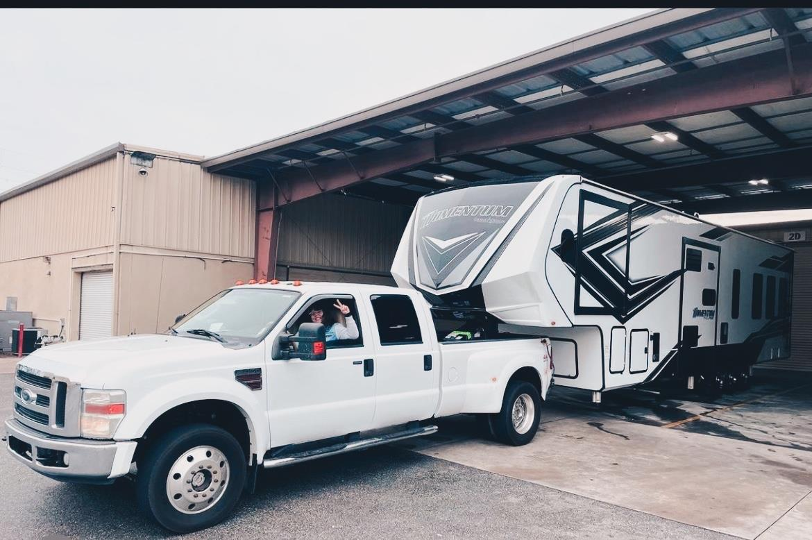 Cheapest Way to Ship a 2022 FifthWheel for transport to Jackson uShip