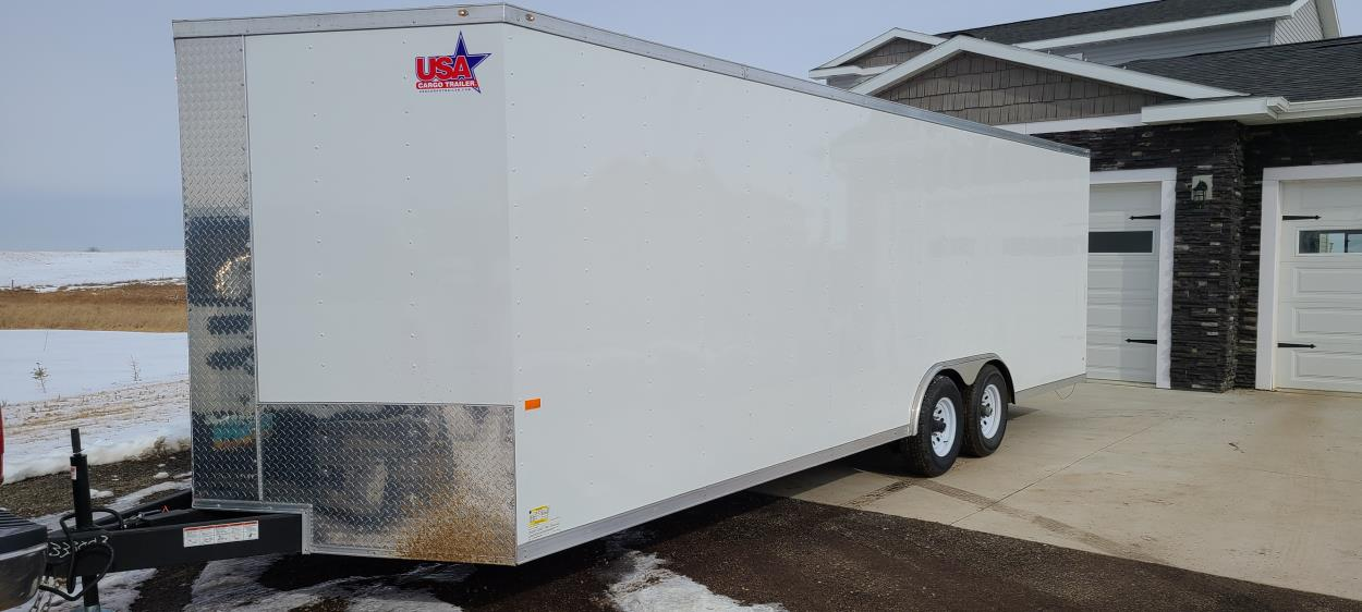 Move a 8.5x24 enclosed trailer and car to Minot uShip