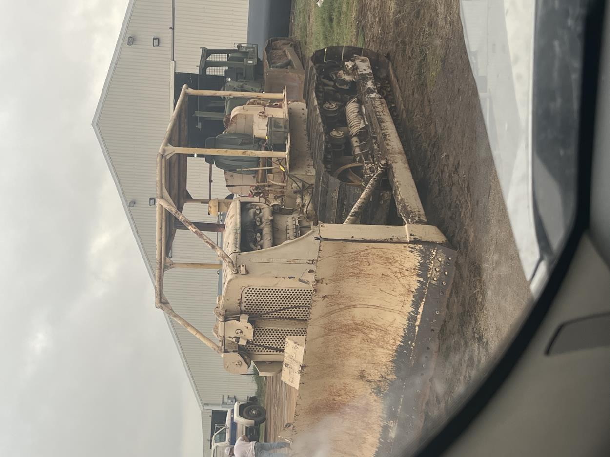 Equipment Movers Caterpillar D7 to Rowlett uShip