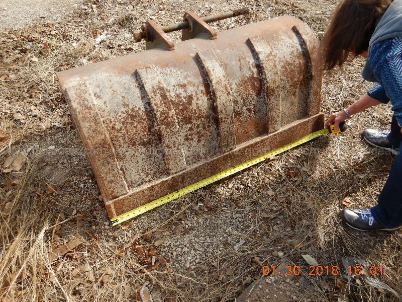 Transport a Jcb backhoe bucket Grading bucket to Willoughby Hills uShip