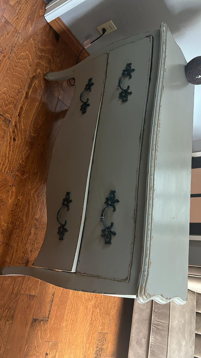 Transport My Dresser to Brentwood uShip