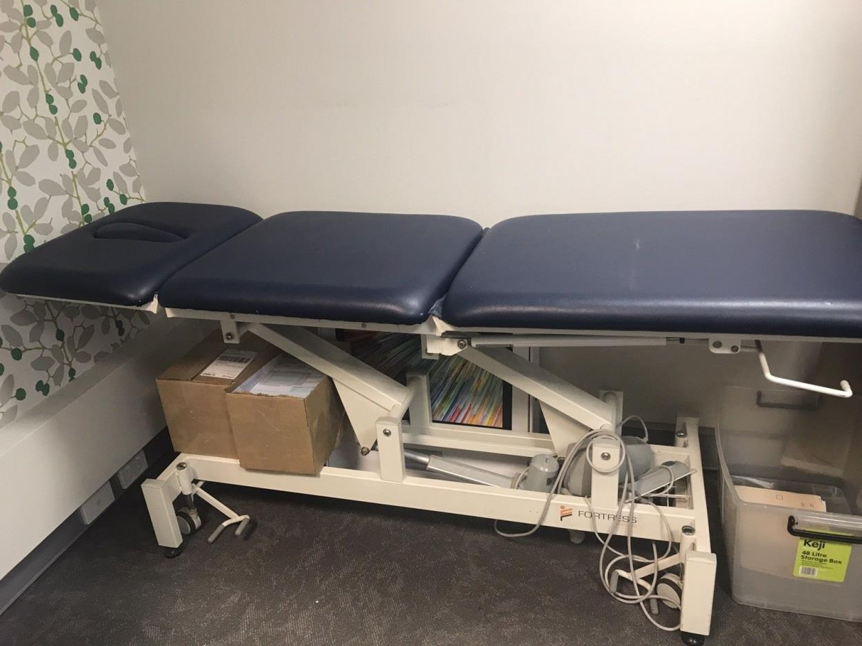 Move a Physio Treatment Table to Marsfield uShip