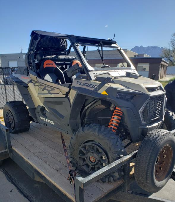 Ship a 112841T2021 Polaris Razor 2Seater UTV to Goodyear uShip