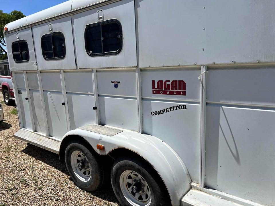 Cost to Transport a 3 HORSE TRAILER to Peyton uShip