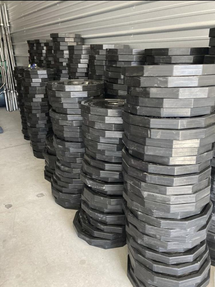 Transport a 5,000 pounds of weight plates to San Leandro uShip