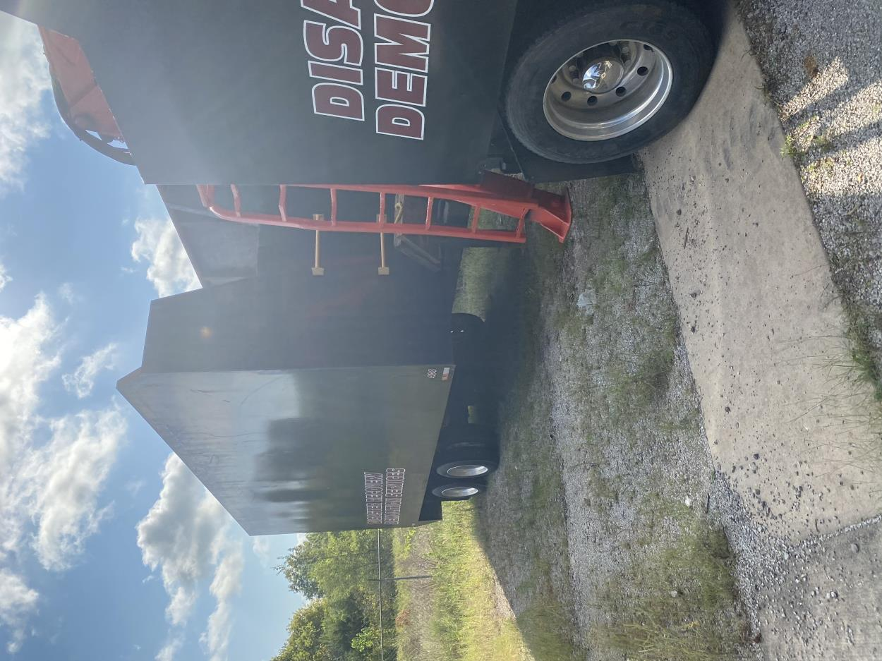 Ship a Pintle hitch trailer with air brakes to Brookfield uShip