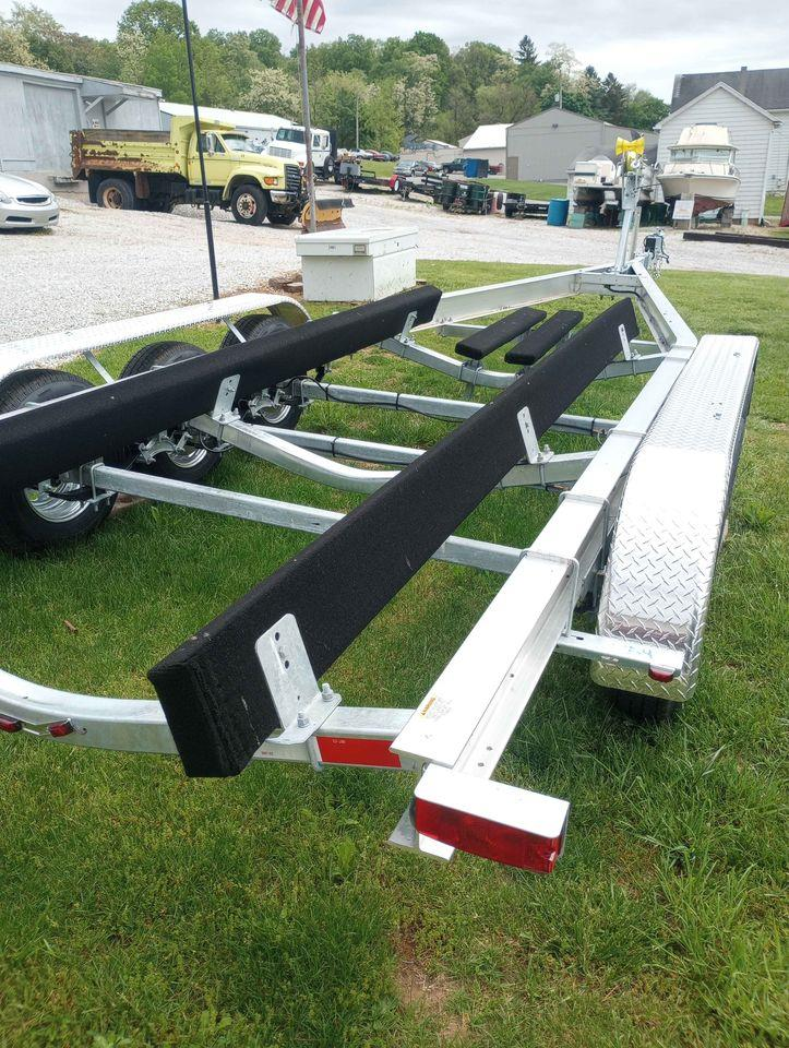 Transport a Boat Trailer, New, to OBX, pays 325 to Kill Devil Hills