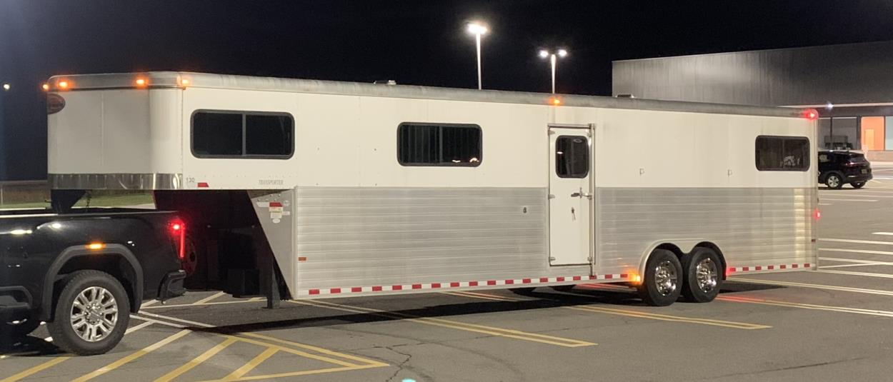 Transport a 6 Horse Trailer to Longview uShip