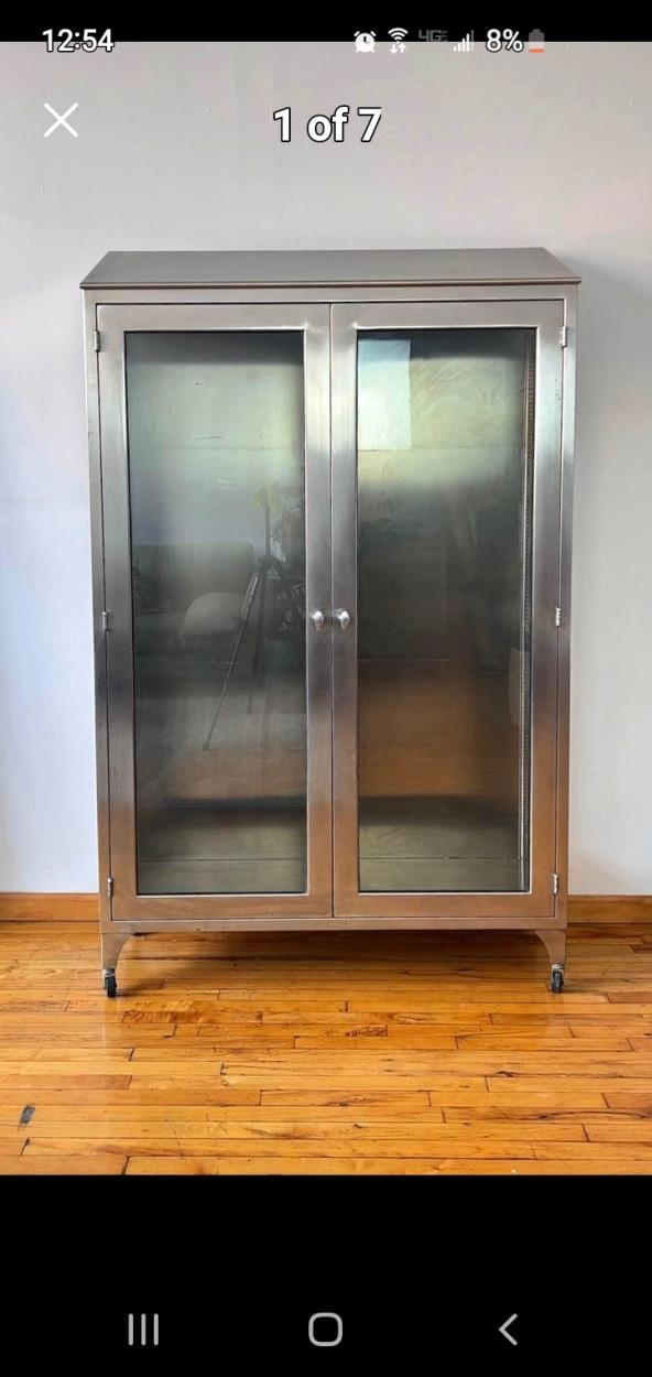 Cost to Deliver a Glass display to Hampton uShip