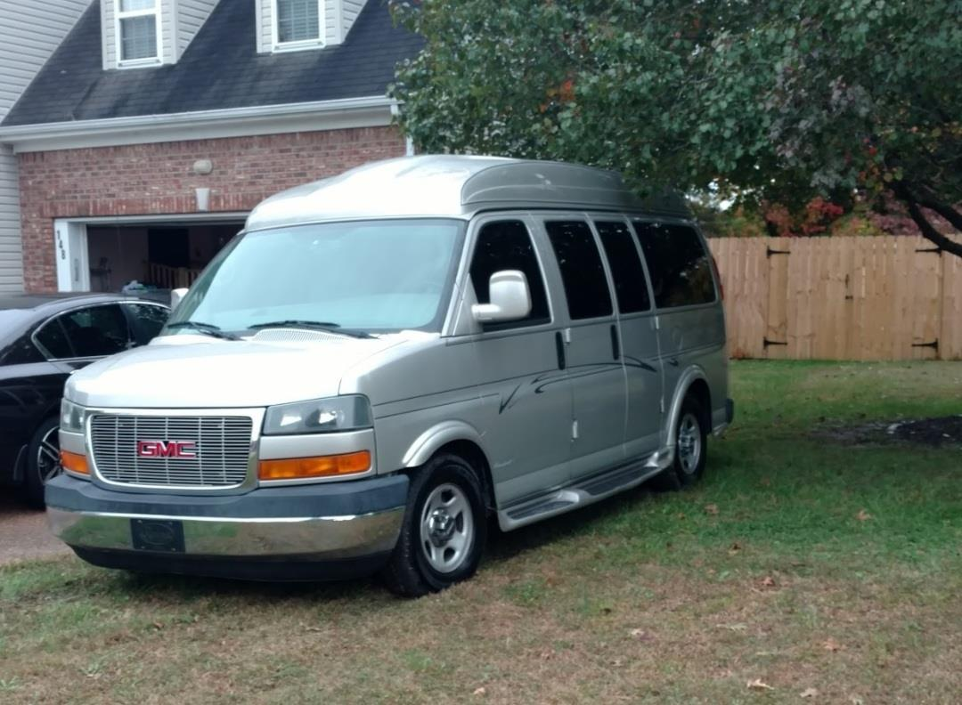 Gmc savana explorer