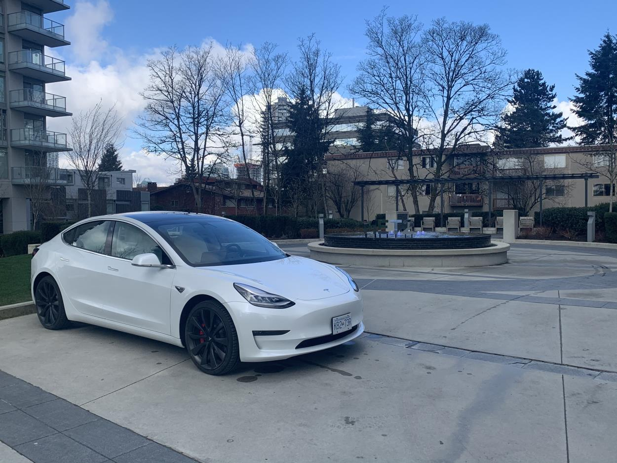 Transport My 2020 Tesla Model 3 to Winnipeg uShip