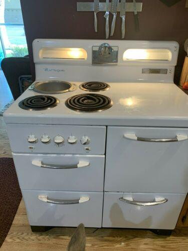 1948 Kelvinator Electric Stove