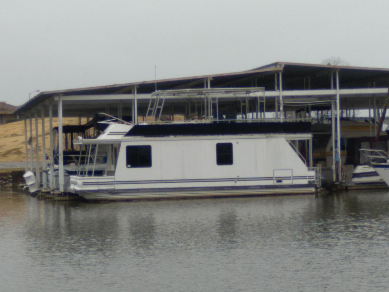 Quote to Ship a Houseboat transport white glove to Nashville uShip