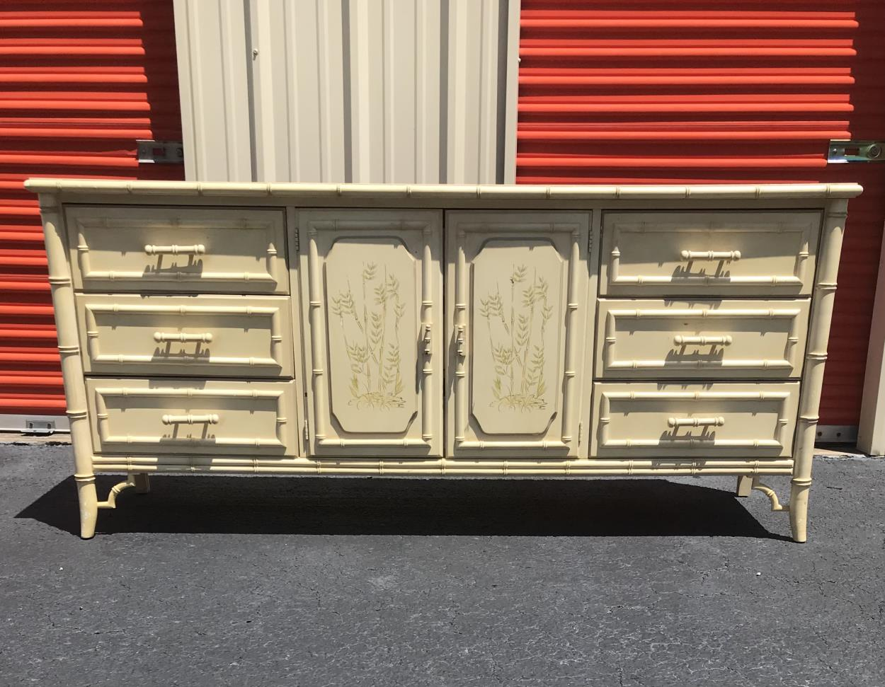 Transport a Dresser 9 drawer to Atlanta uShip