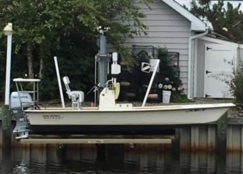 Cost to Ship a 17 Jones Brothers Skiff on trailer to Williamsburg uShip