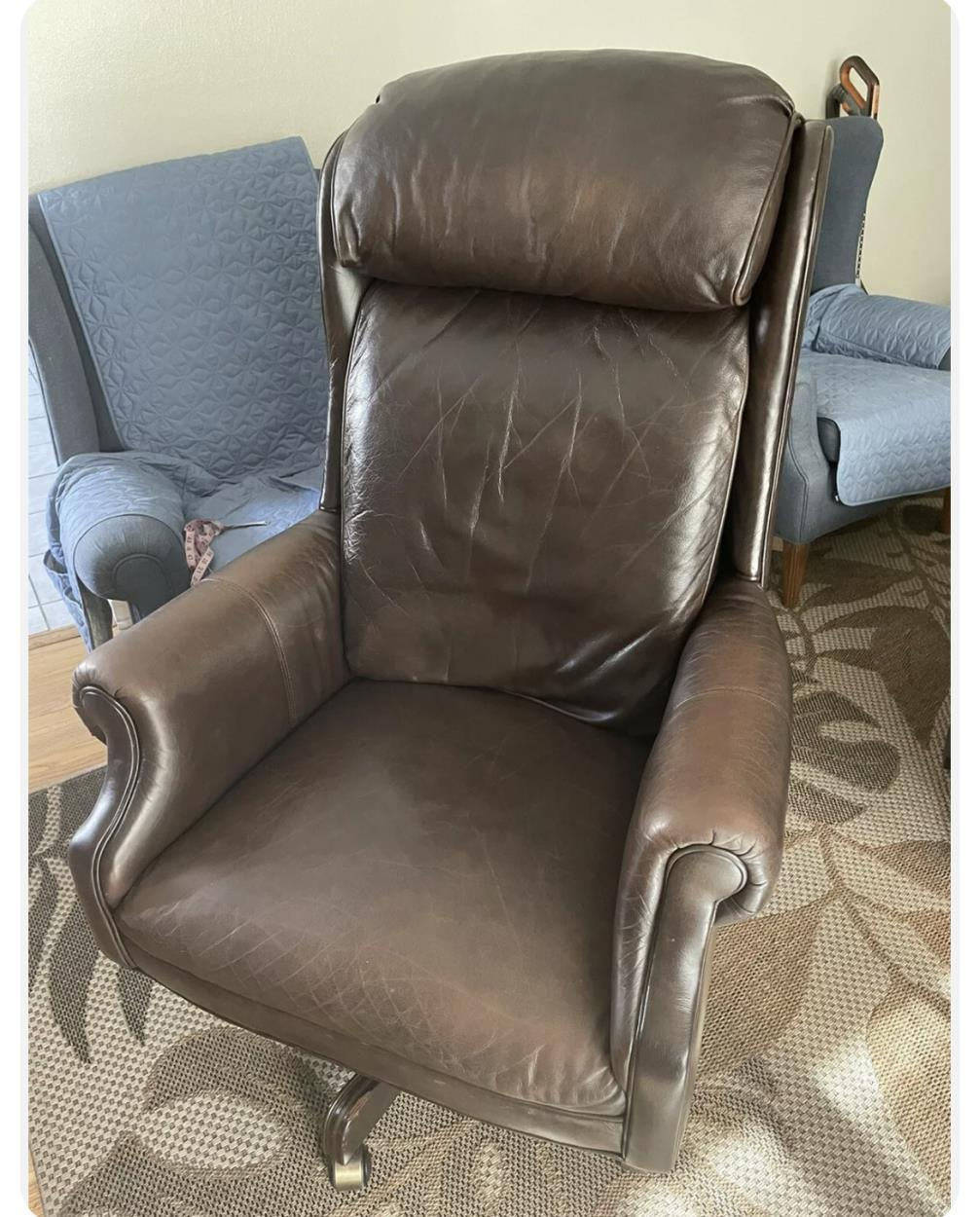 Cheapest Way to Ship a Office Chair to Newcastle uShip