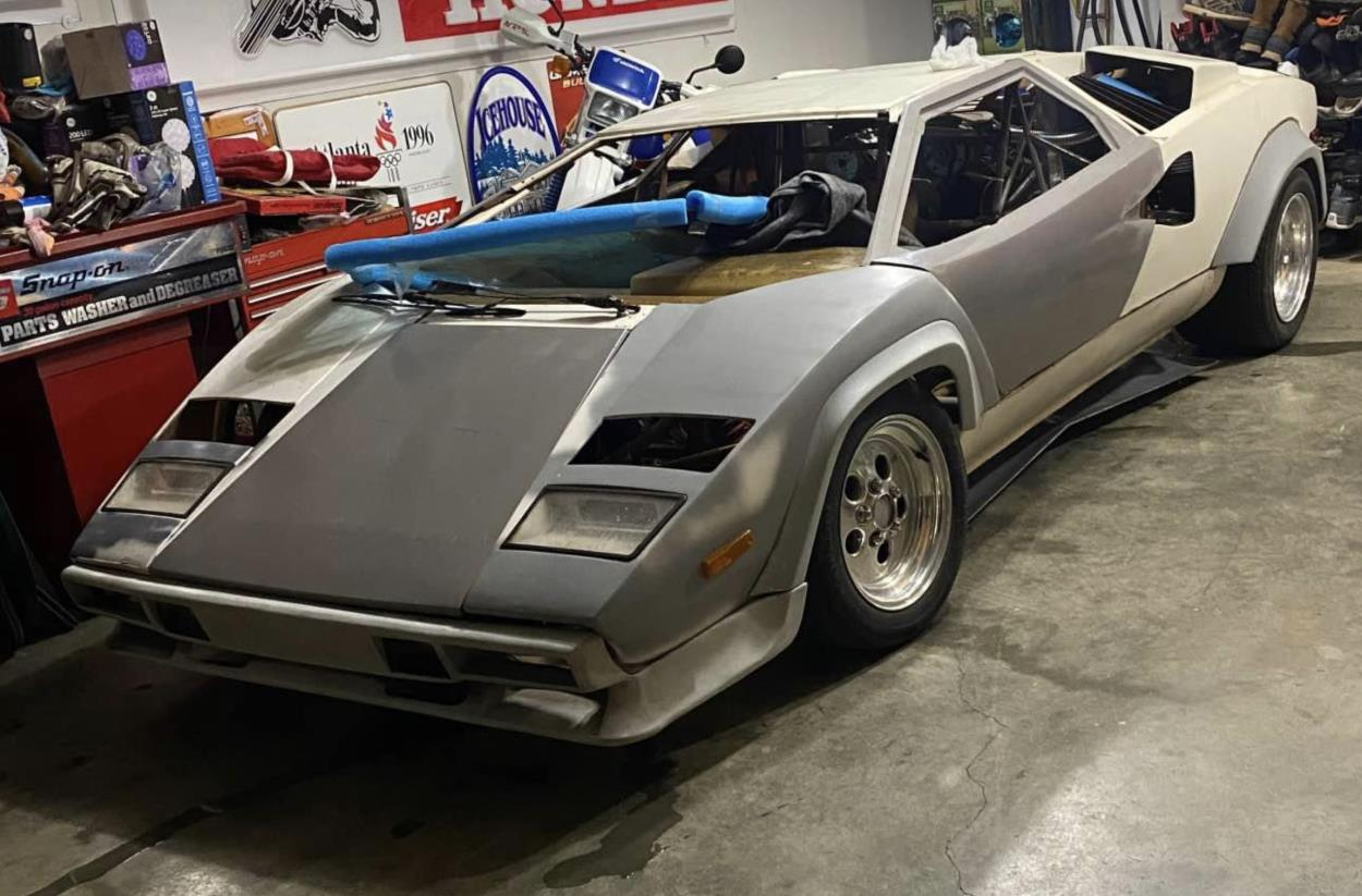 Ship a Countach Kit Car to Harahan uShip
