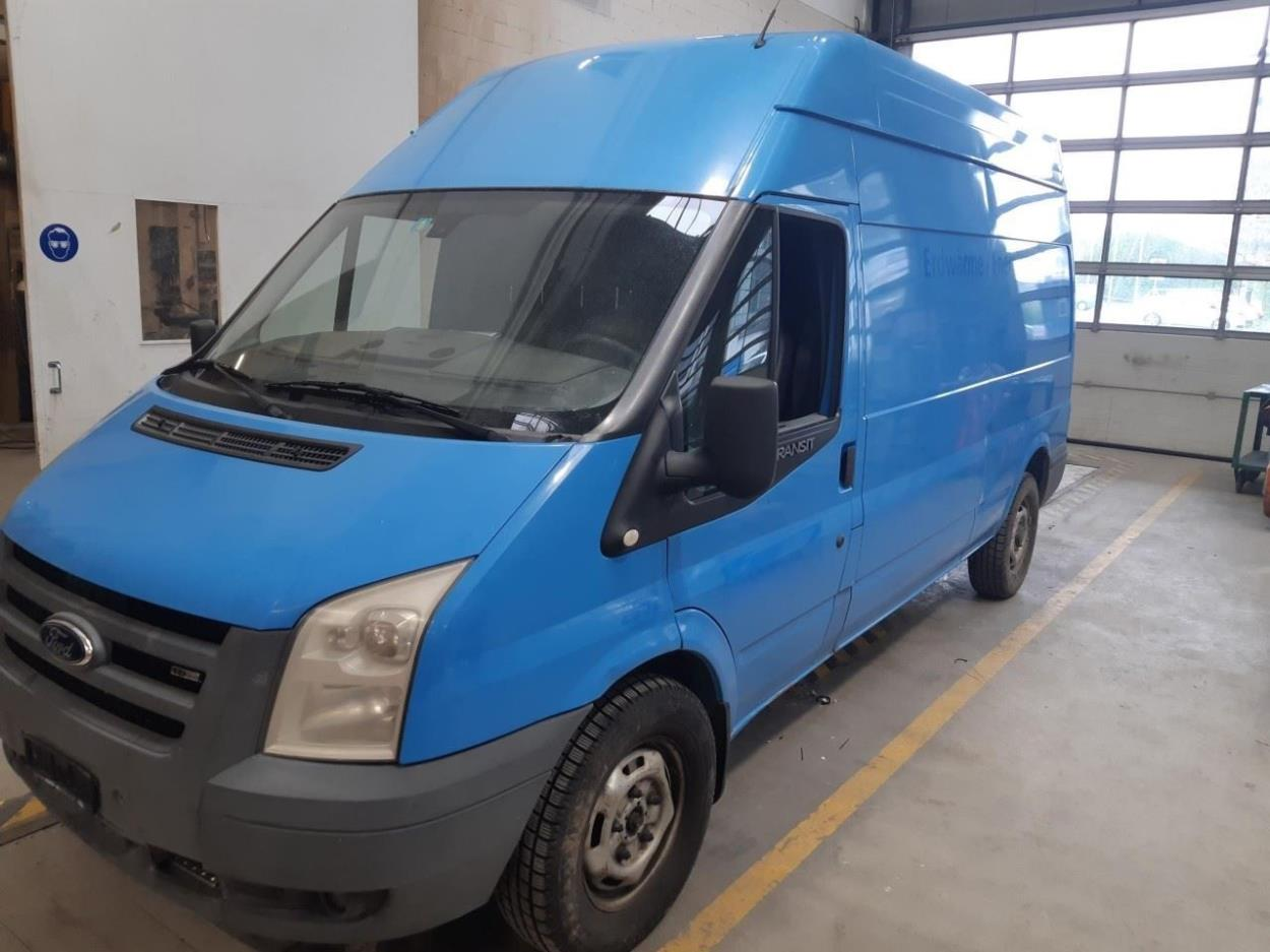 Cost to Transport a Ford Transit mit MOTORSCHADEN nicht Fahrbereit to Essen | uShip